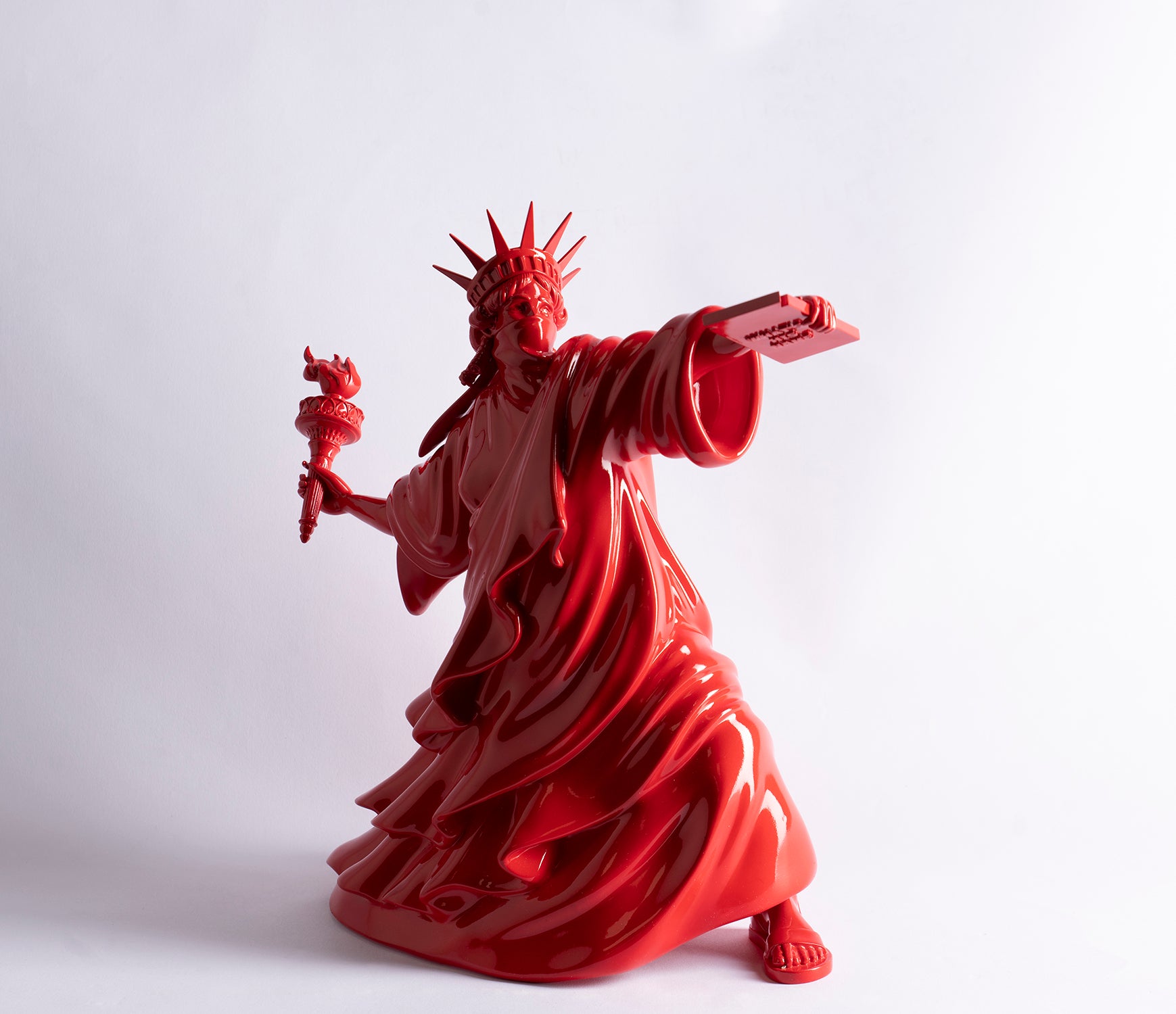 WHN SCU POR 27925 5 Riot of Liberty (Red)